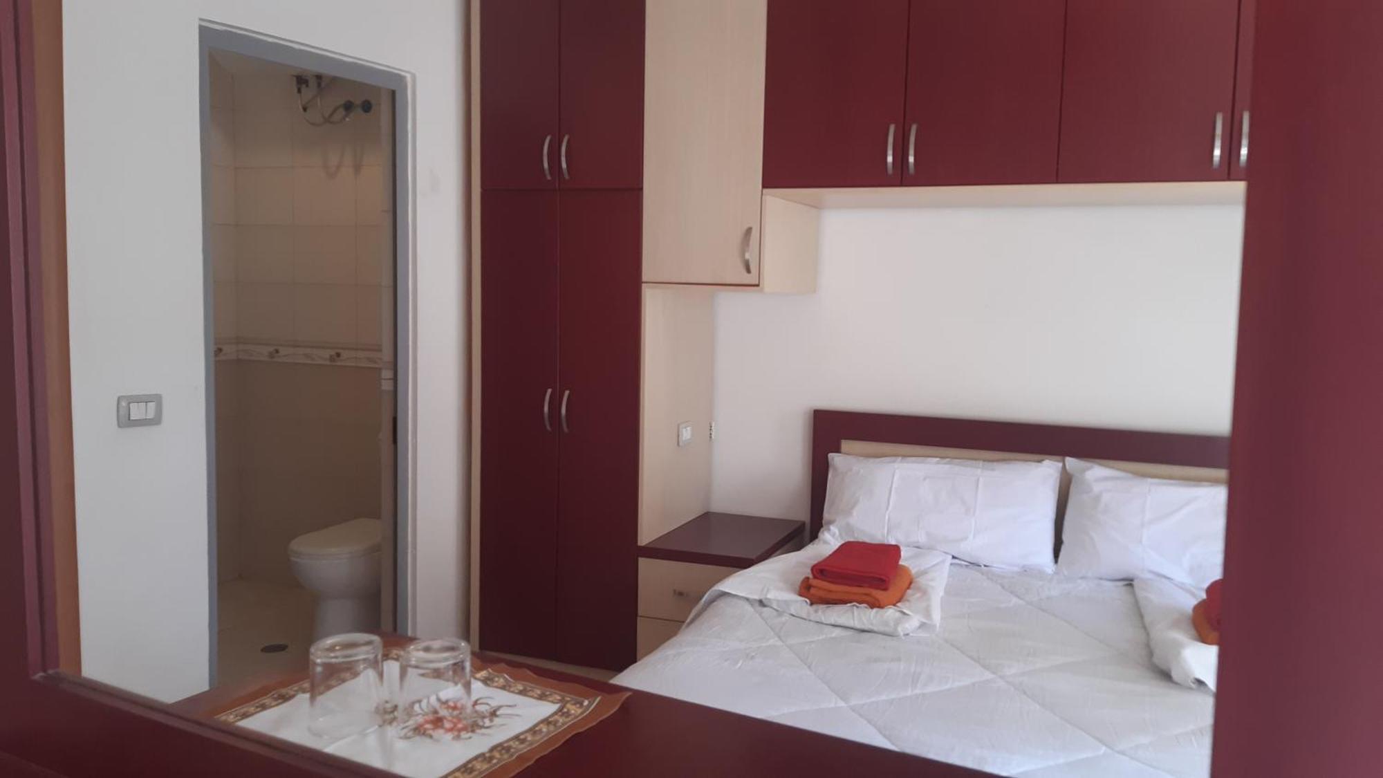 Home Sweet Home - Guest House Yzberishti Kamer foto